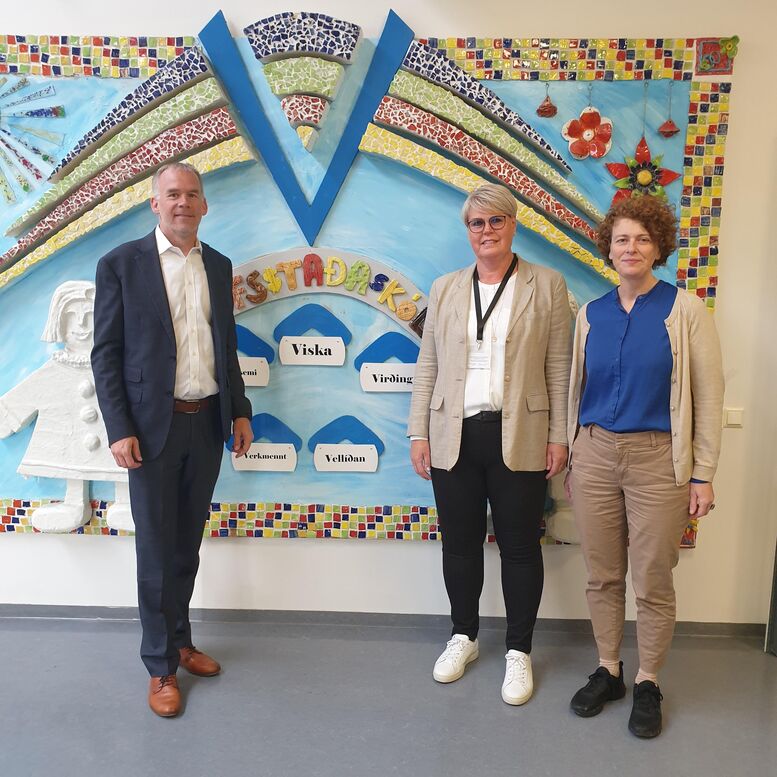 Heimsóknir bæjarstjóra í stofnanir bæjarins.