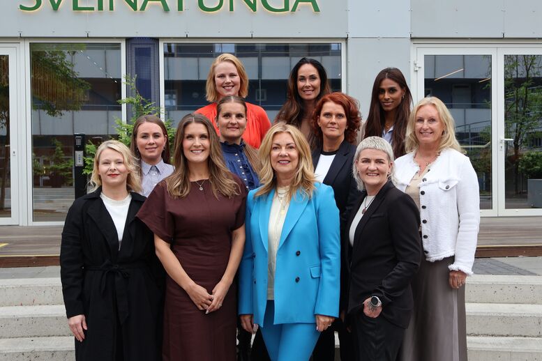 Einstök stemning á táknrænum bæjarstjórnarfundi