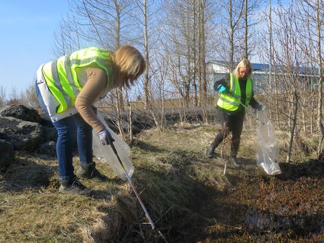 Bæjarfulltrúar í hreinsunarátaki 2021.