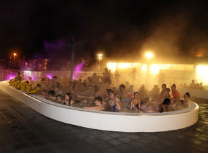 Sundlauganótt í Álftaneslaug