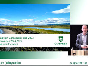 Skjáskot af upptöku af íbúafundi um fjárhagsáætlun