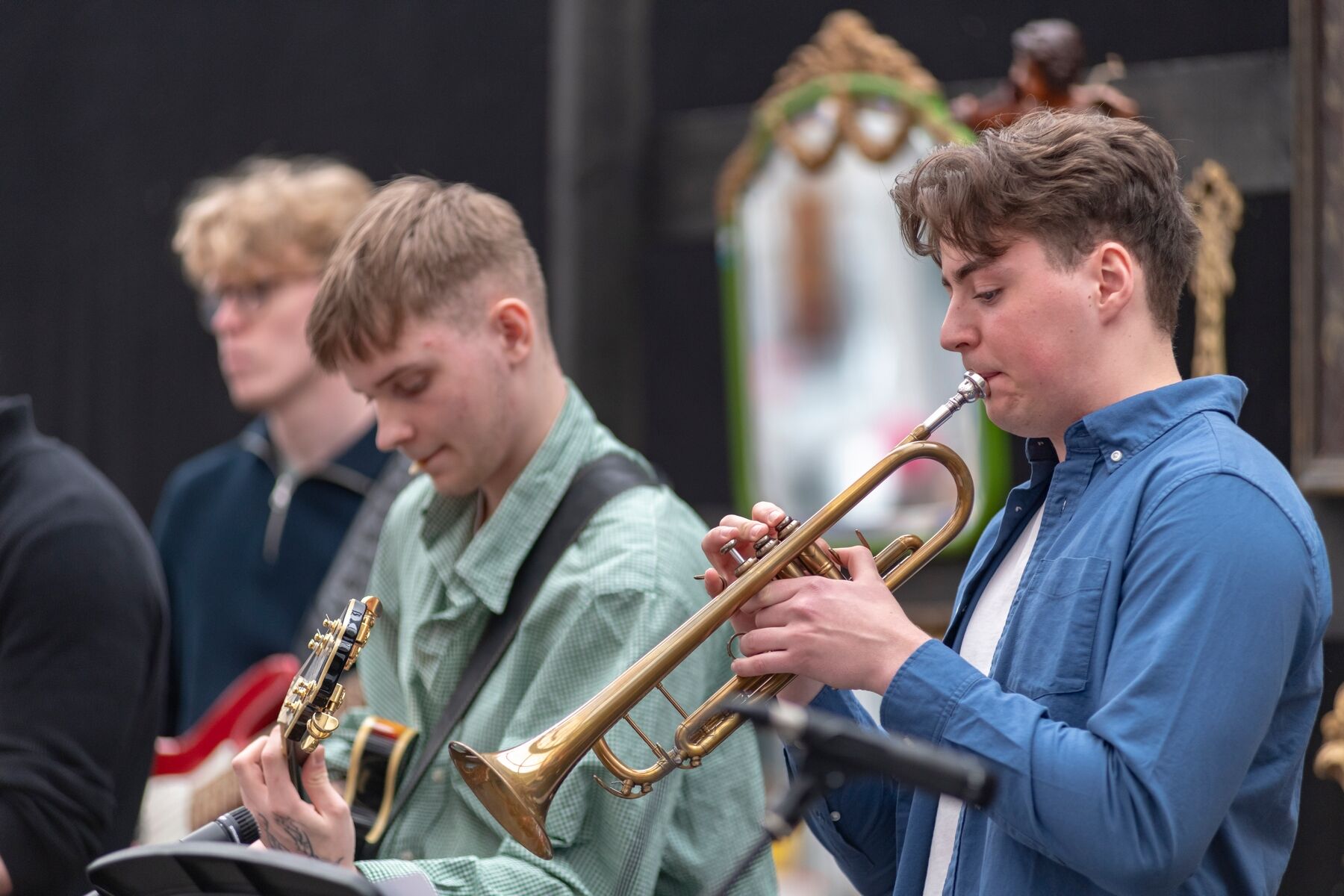 437744845_417812117775510_8940193954222282213_n