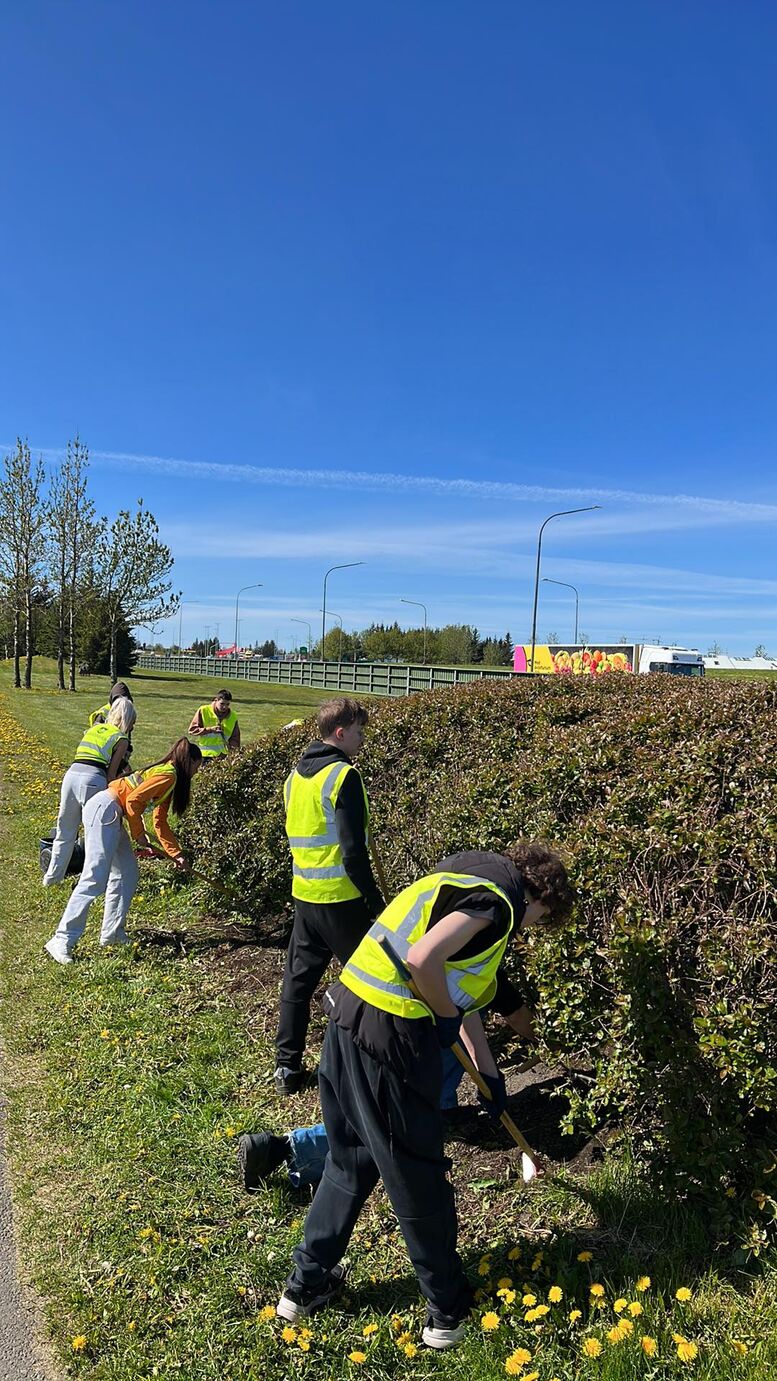 438112585_445021231479359_2198189690732433932_n